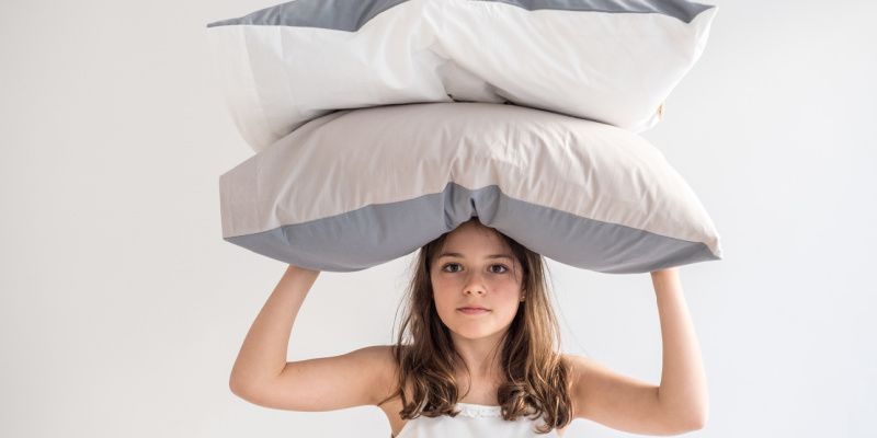 Ohne Kissen Schlafen » gesund oder ungesund? Pro & contra