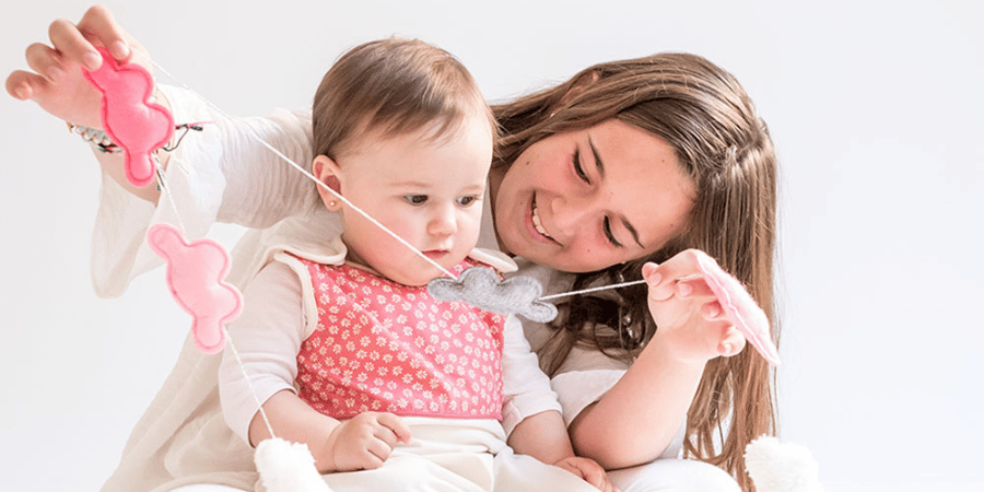 Mother and her baby in a Zizzz baby sleeping bag